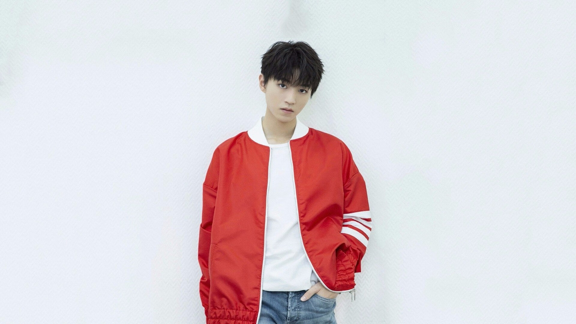 开云体育平台APP-_多彩彩跑盛典：运动与艺术的视觉盛宴_，多彩体育