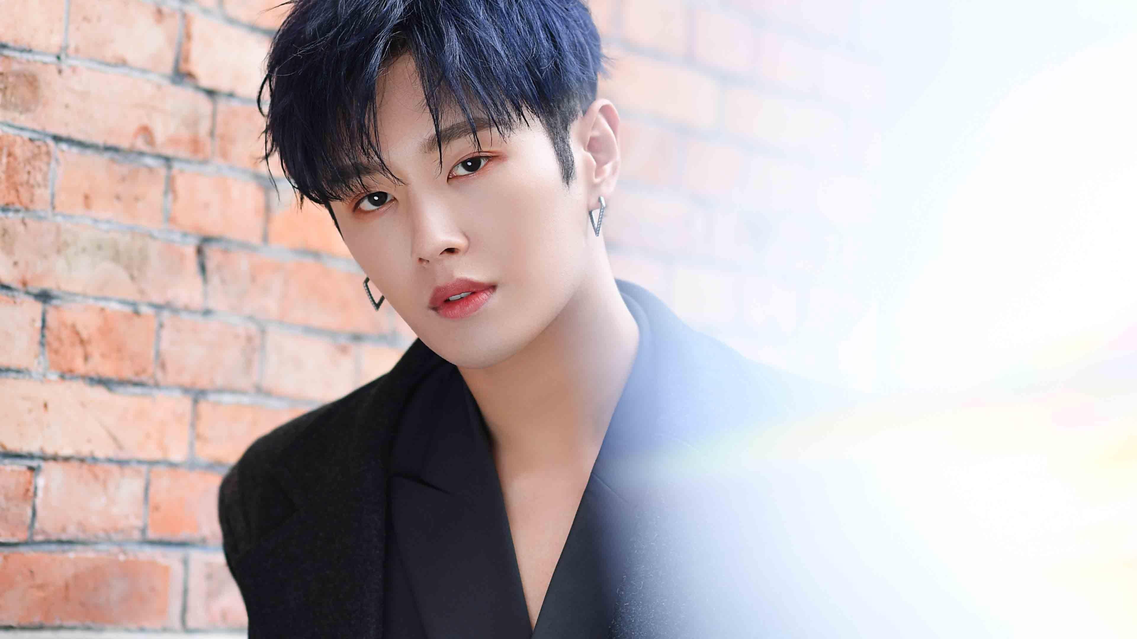 英超球队使用动态战术模拟提升防线横移速度的应用研究,英超攻防转换